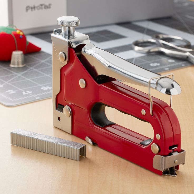 wood stapler