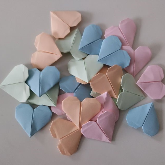 sticky note heart