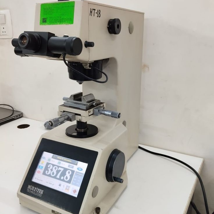 which microscope is often used to view metal surfaces?