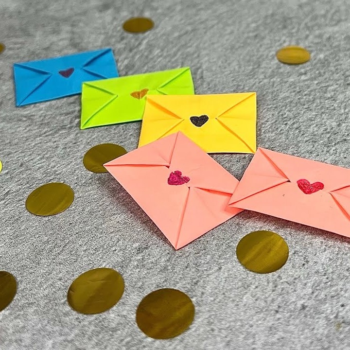 yellow sticky note