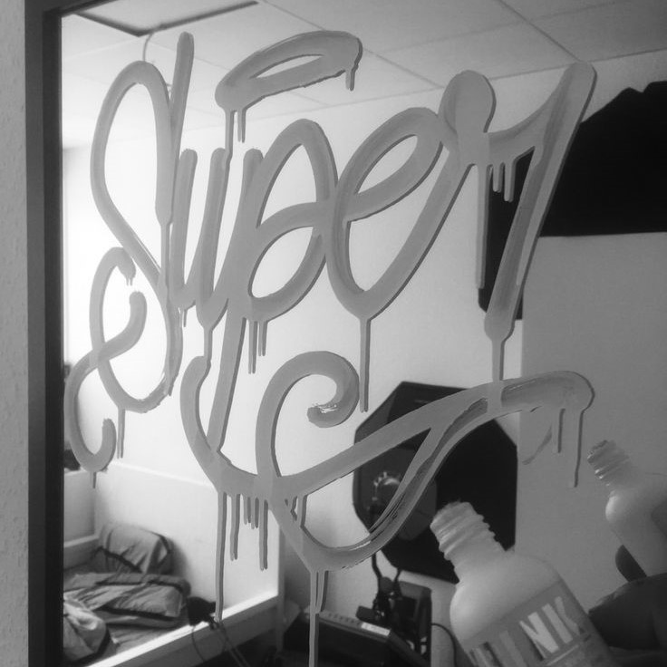 spray paint font
