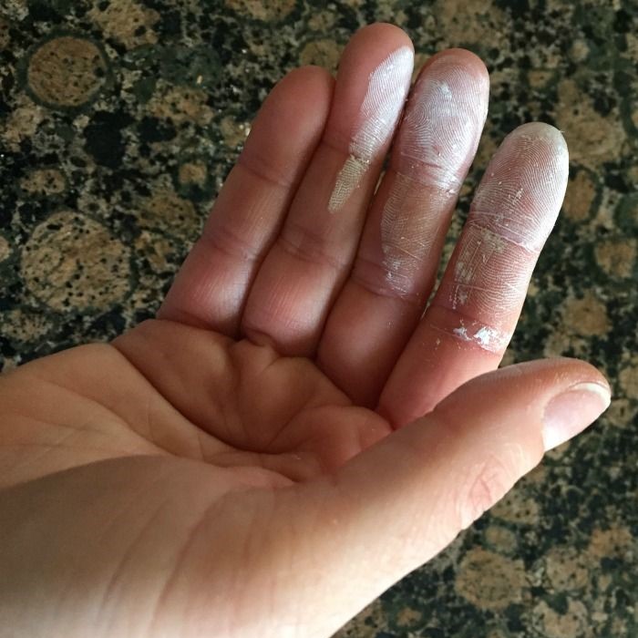 how to get oil based paint off skin