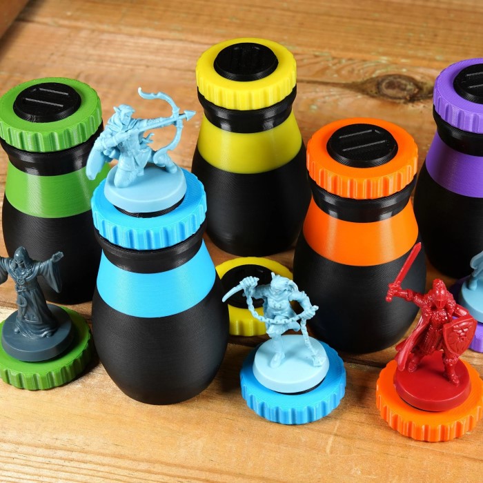 miniature holder for painting