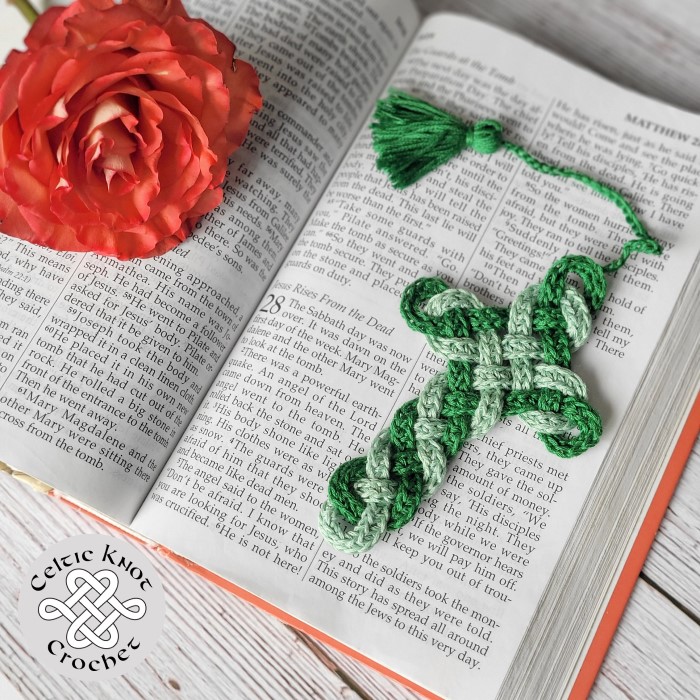 crochet bookmark pattern