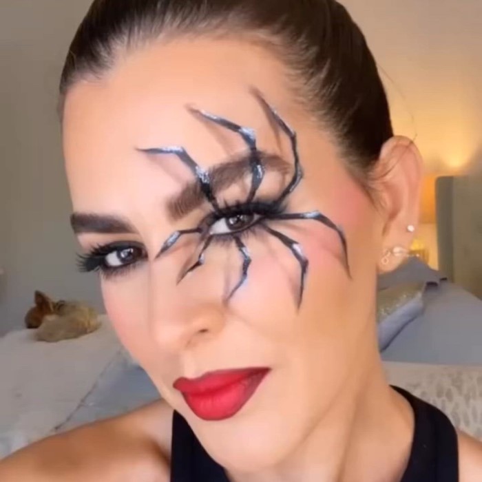 cool halloween face paint