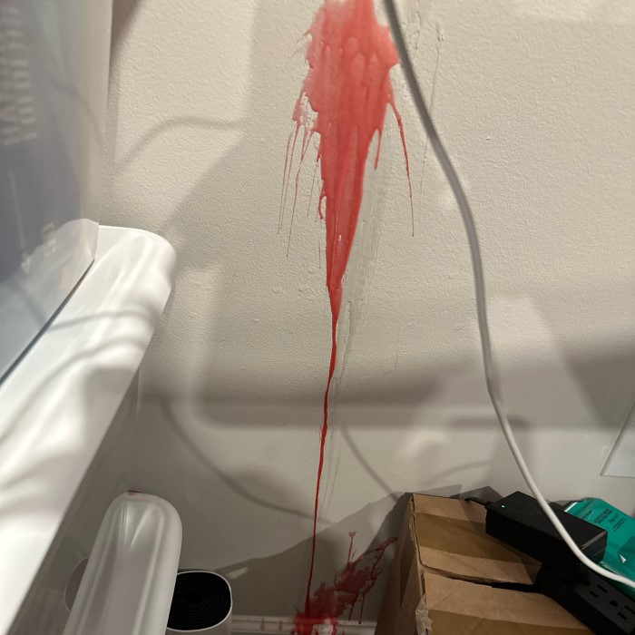 how to remove candle wax from wall