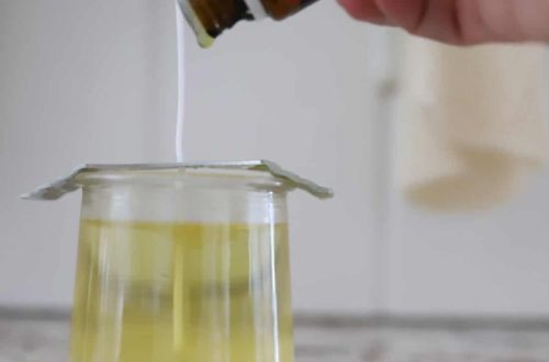 how much essential oil to add to candle