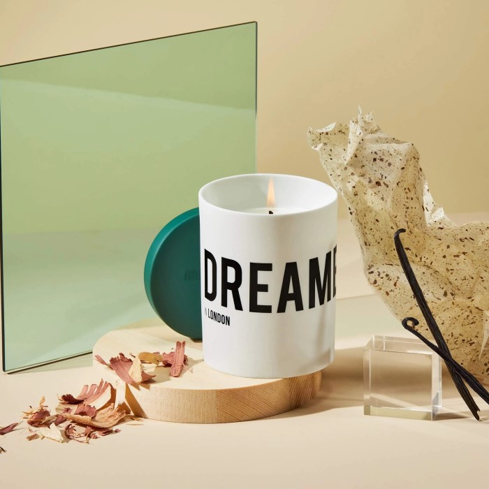 can you fly with a candle