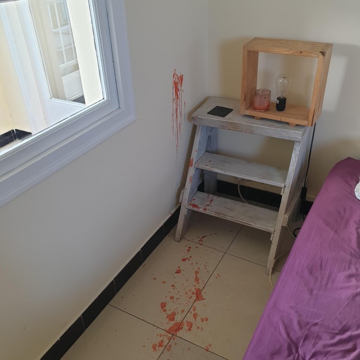 how to remove candle wax from wall