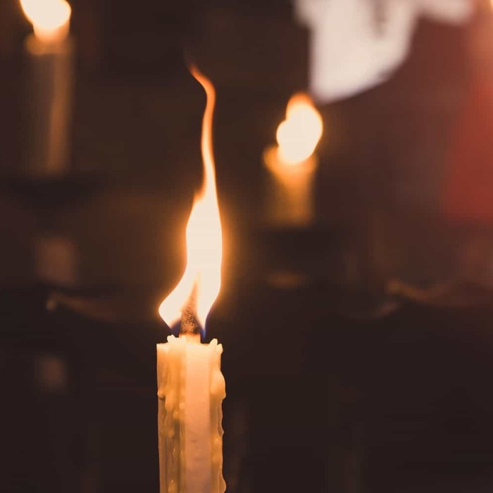 why is my candle flickering