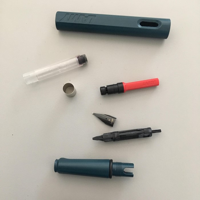 how to clean fountain pen