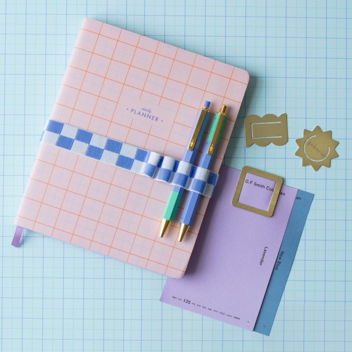 pen holder for notebook