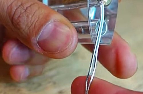 how to pick a lock with paper clip